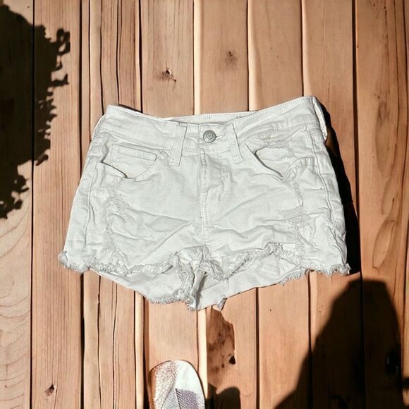 So Womens Shorts Sz 1 Favorite Low Rise Shortie Cut Off Distressed White juniors - Picture 1 of 4